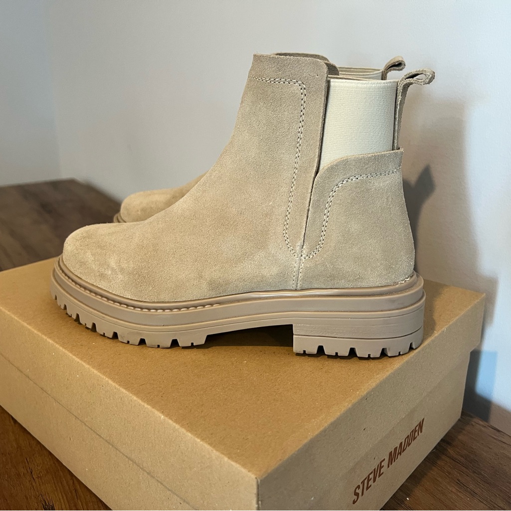 Steve Madden Moira Sand Suede Boot